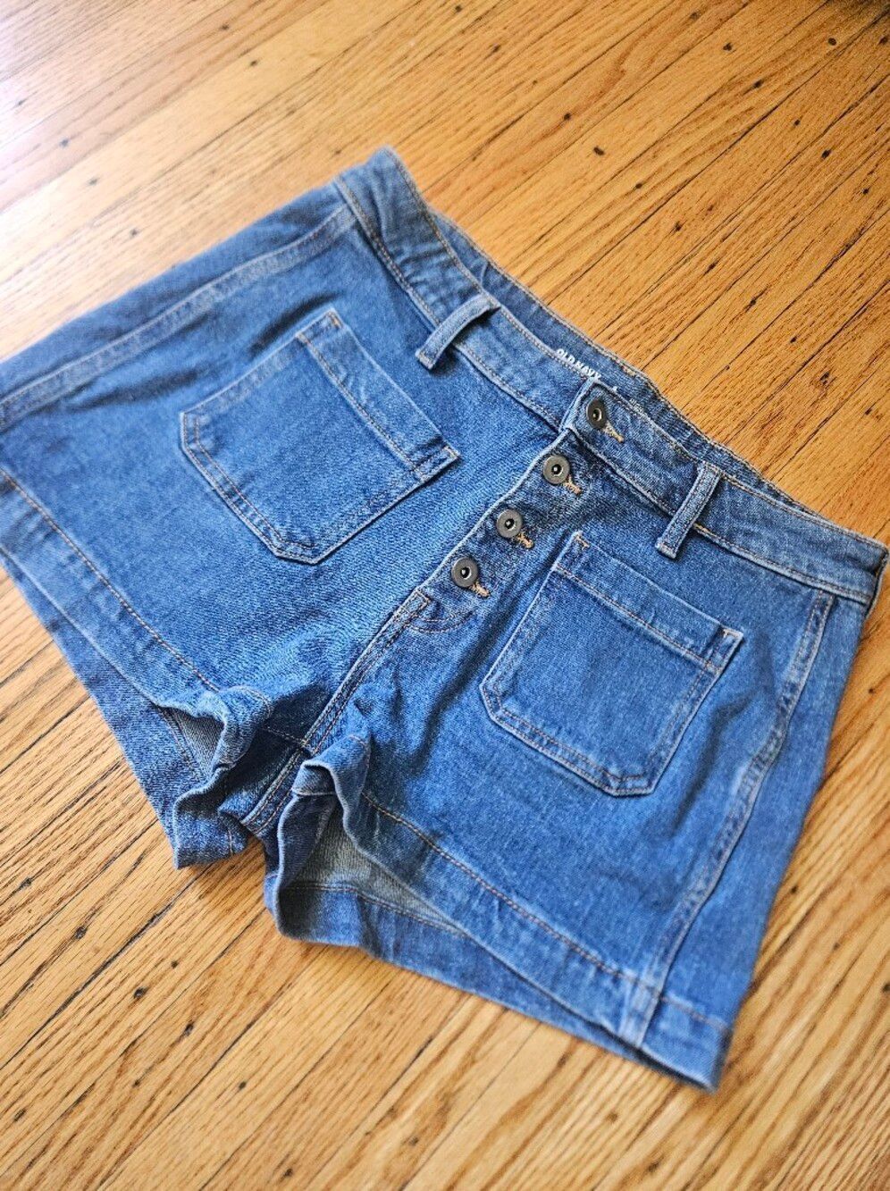 Old Navy High-Waisted Button Fly Denim Shorts Size 8